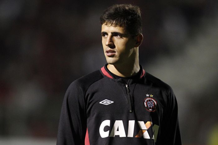 Drausio vai formar dupla de zaga com Cleberson contra o Bahia | Albari Rosa / Gazeta do Povo