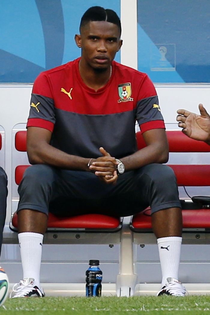 Camaronês Etoo puxa a lista dos jogadores que seguem sem clube após a Copa | Albari Rosa / Gazeta do Povo