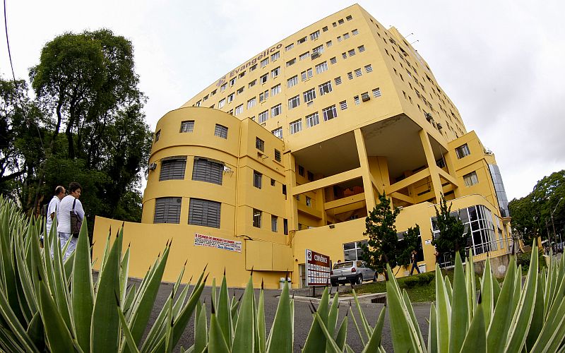 Fachada do Hospital Evangélico, em Curitiba | Hugo Harada/Agência de Notícias Gazeta do Povo