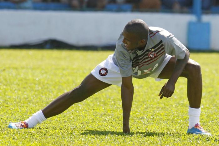 Vice-artilheiro do Brasileiro, Douglas Coutinho entrou apenas no segundo tempo do empate com o Sport Recife | Antonio More / Gazeta do Povo