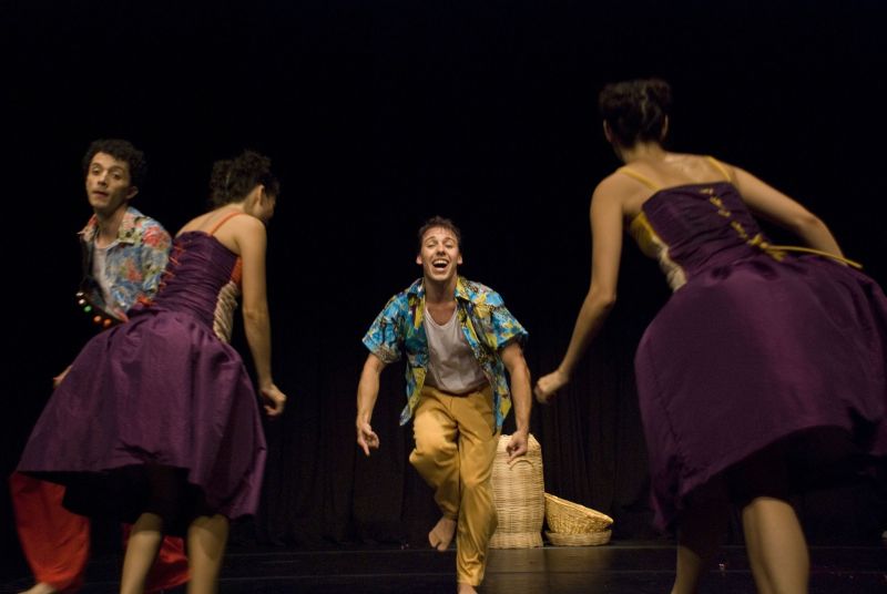 Peça mistura folclore pernambucano ao conto de Mia Couto | Cristina Beskow / Divulgação