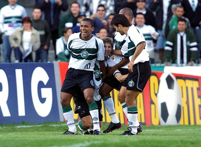 1  Coritiba 5 x 0 Flamengo (Brasileiro, 2003):na campanha que valeu a vaga na Libertadores via Brasileiro, o Coxa passeou em casa. Marcel e Tcheco abriram a contagem no primeiro tempo. Marcel, Edu Salles e Roberto Brum completaram a goleada na segunda etapa. | 