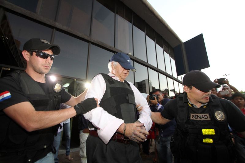 O ex-médico foi preso em Assunção, no Paraguai | Cristian Rizi/ Gazeta do Povo