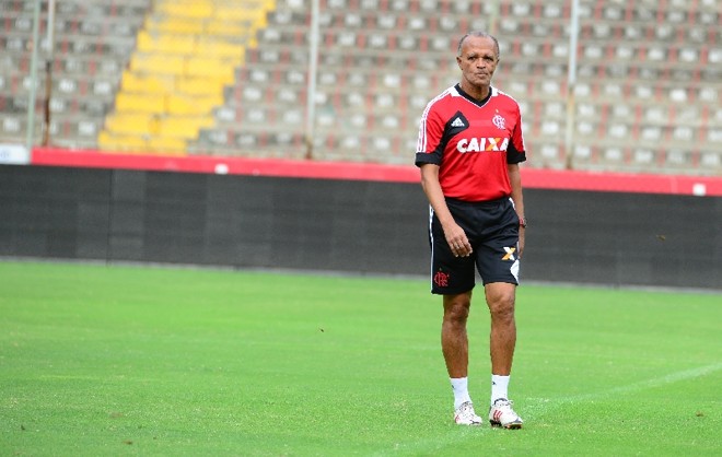 Jayme de Almeida foi demitido do Flamengo um dia depois da derrota no Fla-Flu, na quarta rodada | 