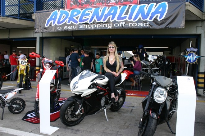 Diversas empresas do ramo automotivo exibiram seus produtos | 