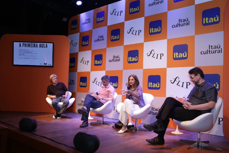 Pedro Meira, Florência Caramunho e João César de Castro Rocha: debate instigante e revelador | Fernanda Amaral/ Divulgação