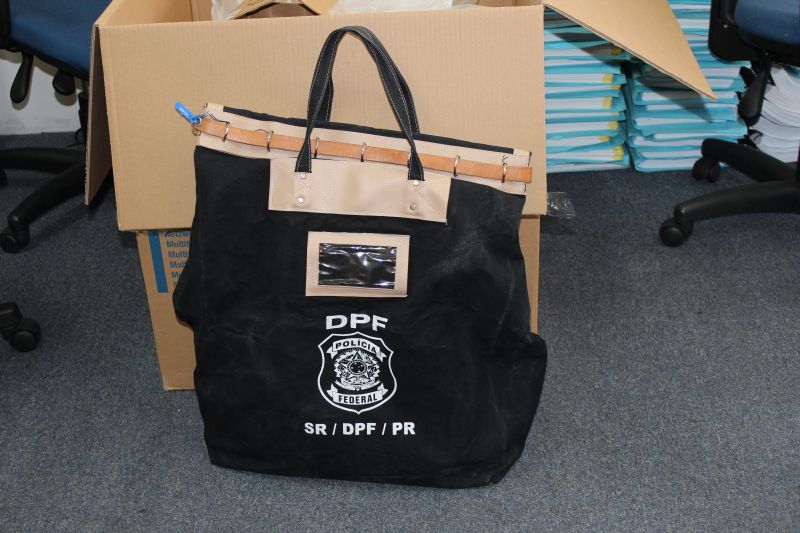 Material apreendido durante buscas em Almirante Tamandaré | Polícia Federal Paraná/ Divulgação