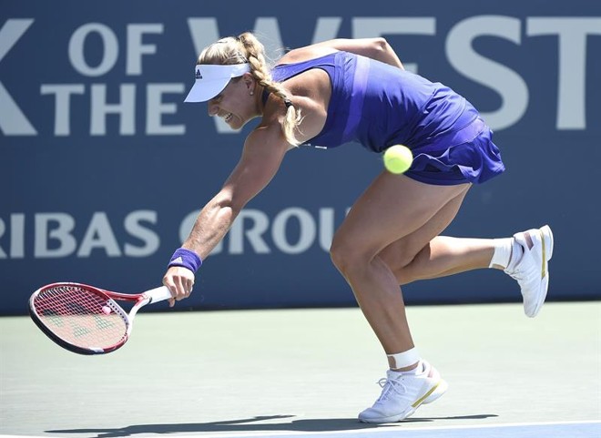 Angelique Kerber, da Alemanha,enfrentou Serena Williams, dos EUa, na final do Torneio de Washington |