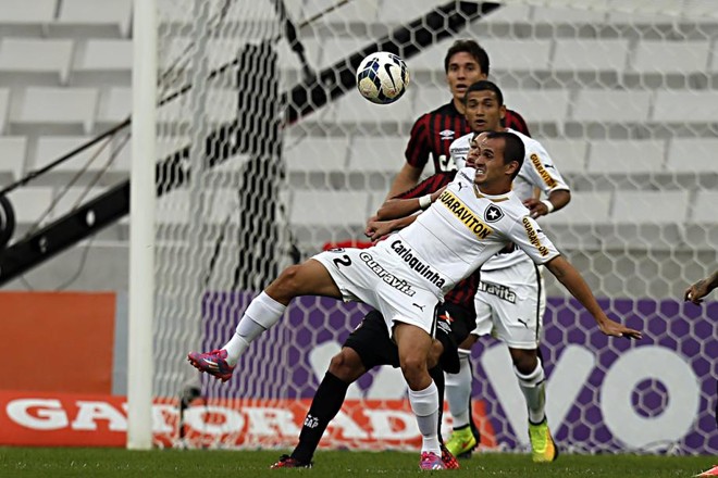 Os dois times criaram poucas chances de gol na Arena | 