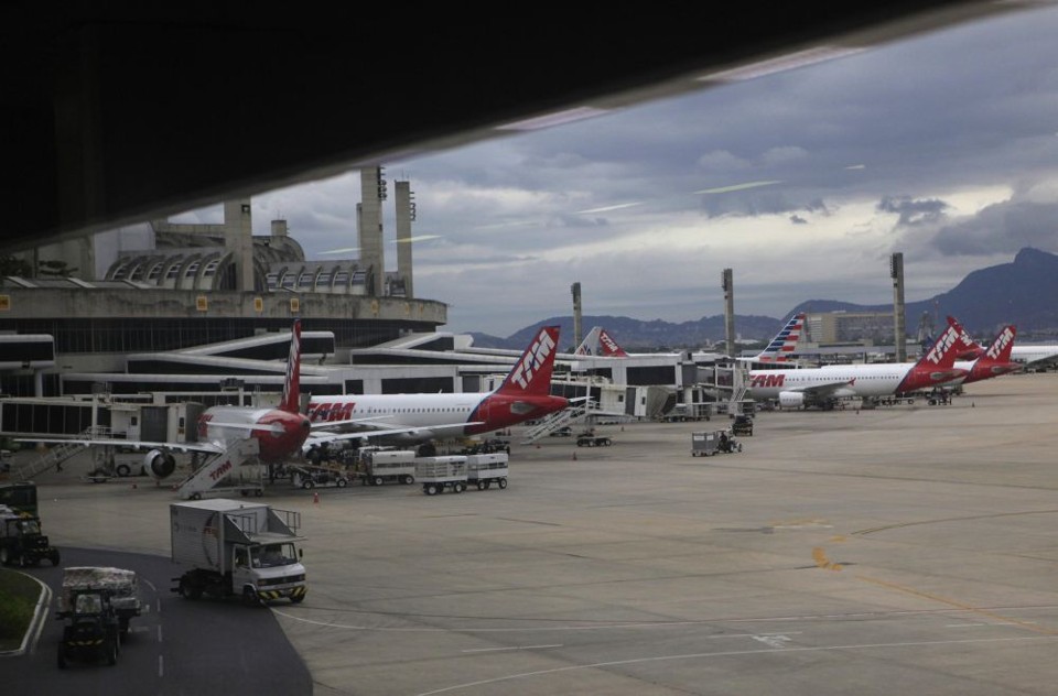 Concessionários têm certificado provisório para operar o terminal do Galeão (foto) e o de Confins. | Reuters/Ricardo Moraes