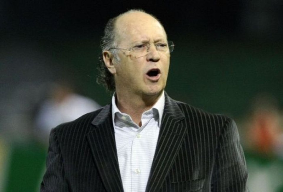 Falcão sonhava treinar a seleção na Copa de 2014 Falcão afirma ter sido boicotado pela diretoria do Inter para tentar assumir a seleção | Daniel Castellano / Gazeta do Povo