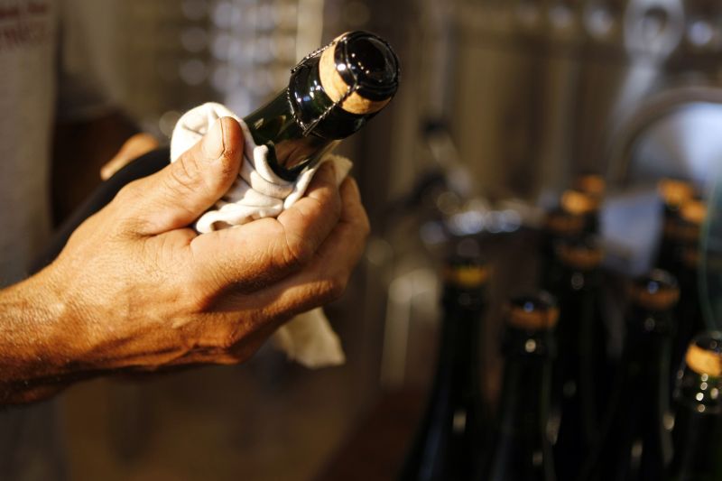 Entrega de vinhos a domicílio está entre um dos serviços mais populares | Henry Milleo/Gazeta do Povo.