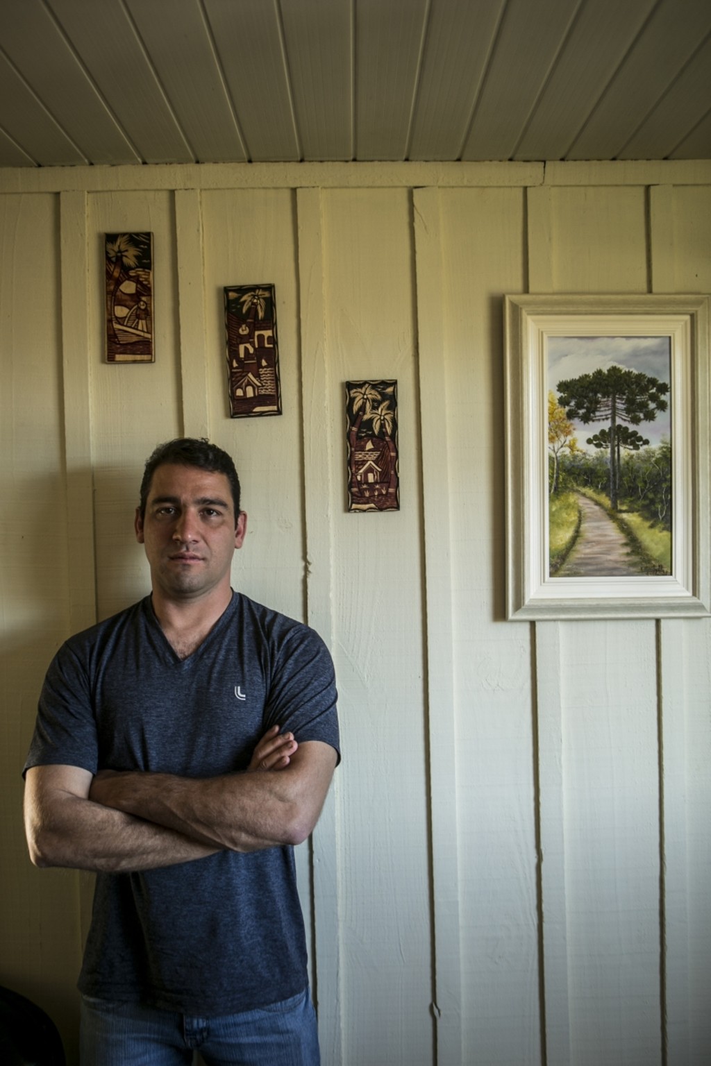 Elmano Araújo, proprietário de uma empresa de turismo de aventura em Cerro Azul: problemas da estrada que leva ao município afastam turistas e prejudicam os negócios