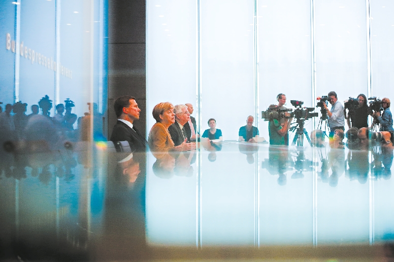 A chanceler Angela Merkel vêm informando empresas alemãs sobre mudanças quanto às relações com Moscou | Markus Schreiber/Associated Press