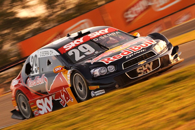 Daniel Serra foi o pole position em treino equilibrado em Curitiba | Fernanda Freixosa / Vicar