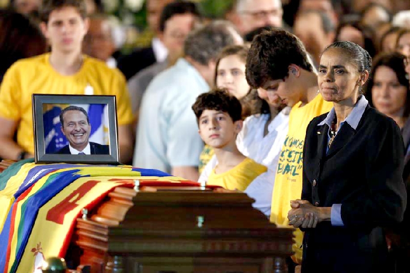 Marina Silva no velório de Campos: substituta natural | Ernesto Carriço / Agência O Dia