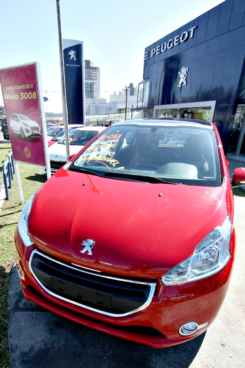 Equiparação dos preços favoreceu modelos mais equipados | Aniele Nascimento/ Gazeta do Povo