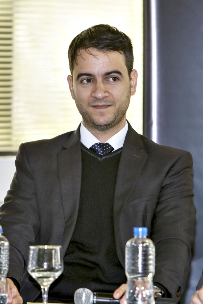 Modernização: O direito administrativo foi tema de um painel em que os palestrantes apontaram soluções para melhorar a legislação vigente. O professor da UFGO Fabrício Motta (foto) defendeu uma lei orgânica para a administração pública para dar autonomia aos entes na prática e racionalizar as esferas de controle. O painel ainda contou com palestra do professor da Universidade de Santa Cruz do Sul-RS Rogério Gesta Leal, que abordou a necessidade de uma jurisdição especializada em direito administrativo, como na França | 