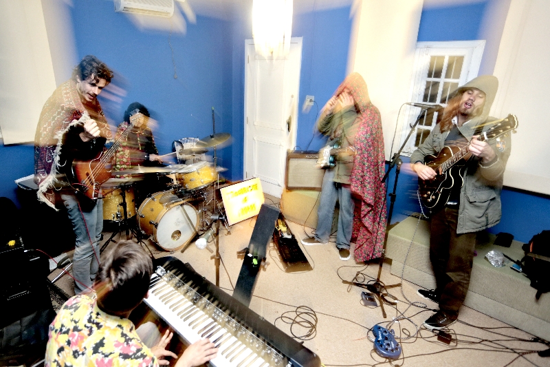 Coletivo: Hudson Müller (sax) e Lauro Ribeiro (trombone) irão participar do show do grupo de rock experimental paranaense do mundo | Cesar Machado/Gazeta do Povo