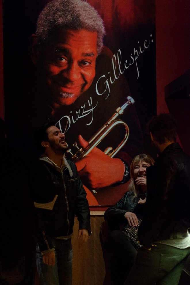 Na antiga casa da Treze de Maio, há jazz, conforto e preços honestos | 