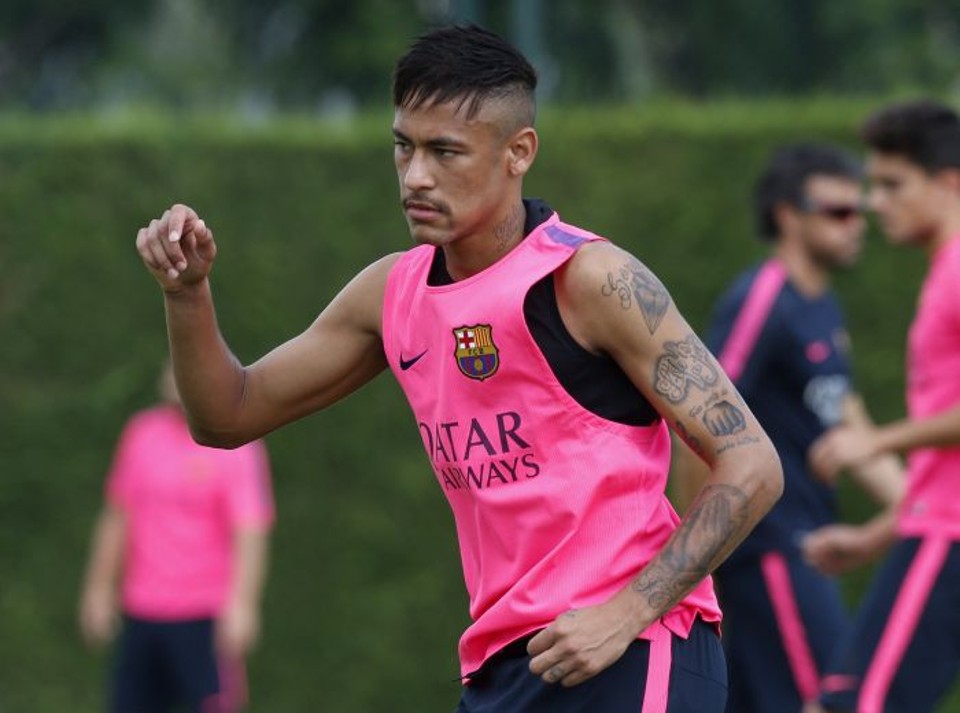 Neymar foi liberado pelos médicos do Barcelona para voltar a jogar | Reuters