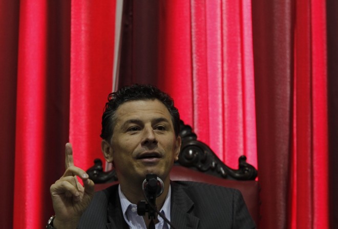 Gomyde: função do senador