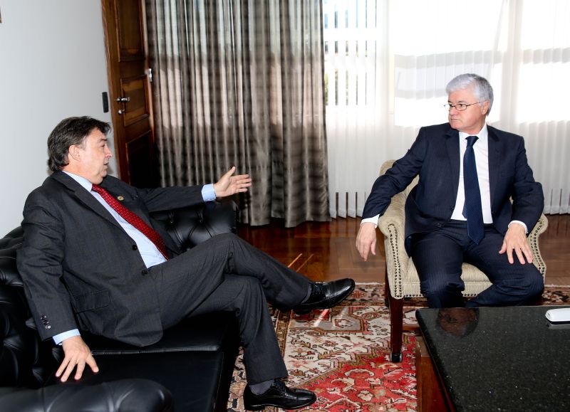 Valdir Rossoni se encontrou hoje no início da tarde com o presidente da AMP, Luiz Lázaro Sorvos, que pede as mudanças no Tribunal de Contas | Nani Gois/Assembleia Legislativa