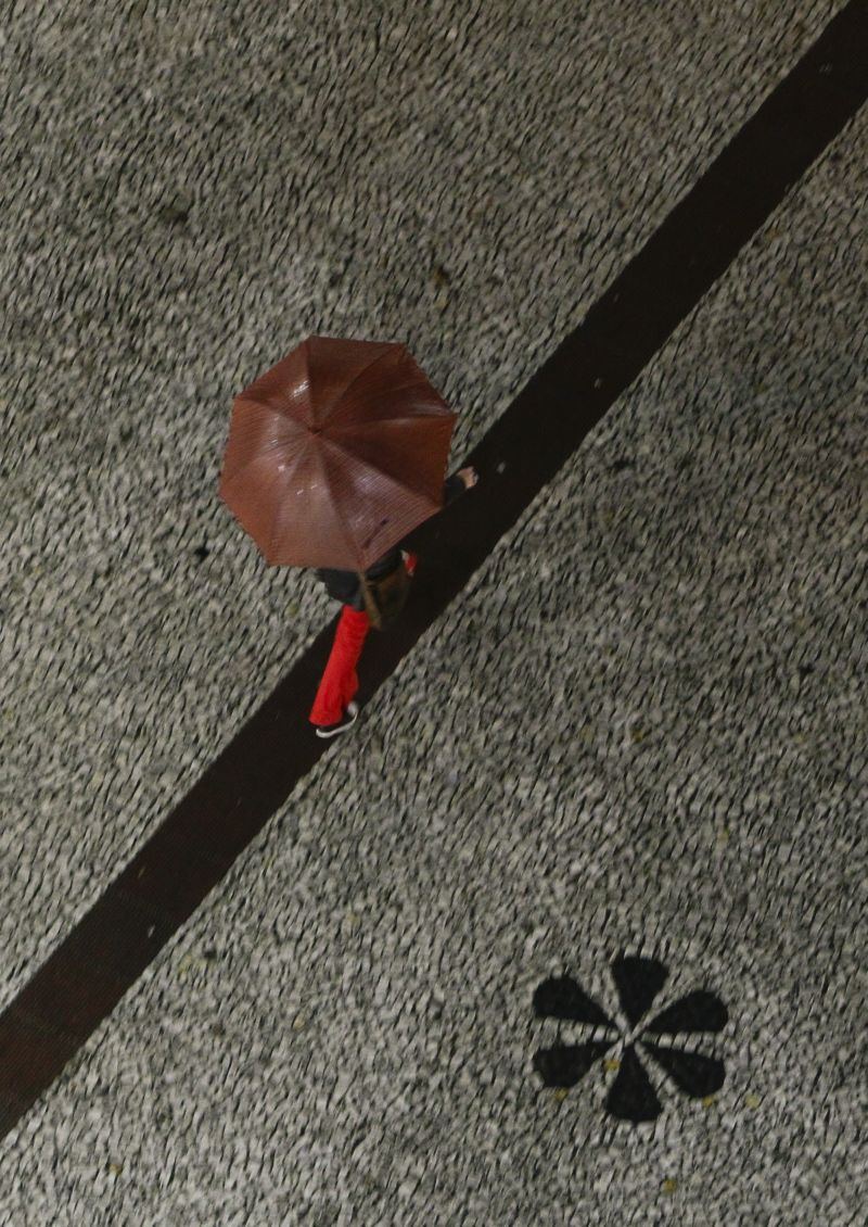 Chuva cai de forma contínua e temperaturas ficam amenas | Daniel Castellano/Gazeta do Povo