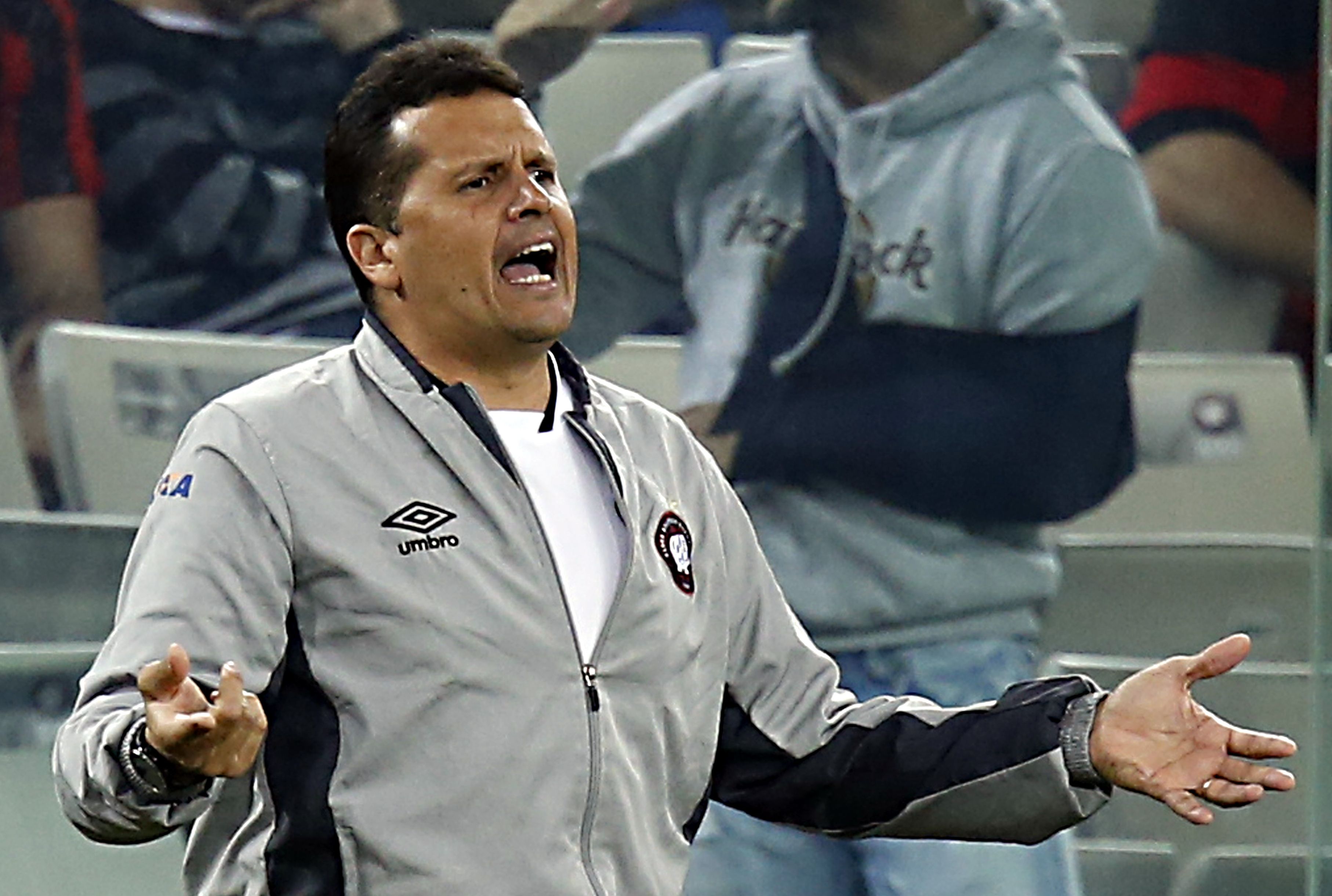 Técnico do Atlético diz que desatenção causou derrota do Furacão | Albari Rosa/Gazeta do Povo