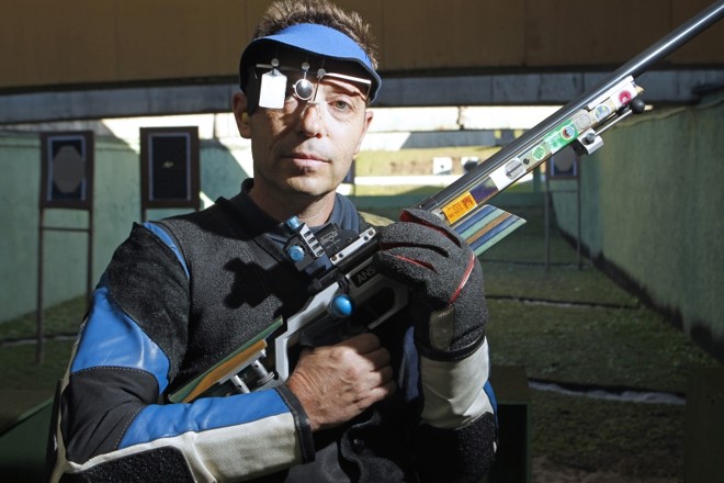 Para James Neto, as restrições às armas não têm lógica. | 