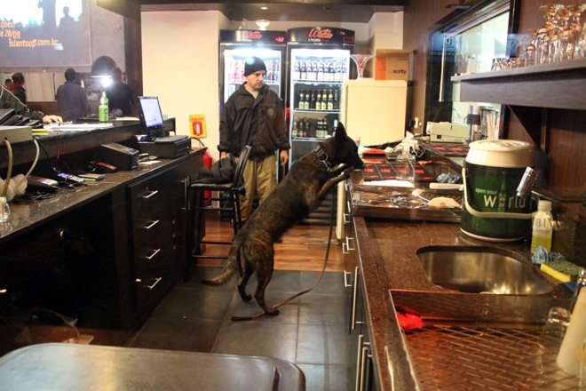 Lanchonete faria entrega de drogas para clientes