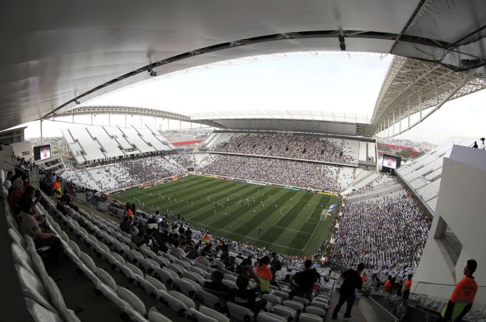 Corinthians quer que a torcida para de gritar "bicha" para os goleiros adversários no Itaquerão | Reuters