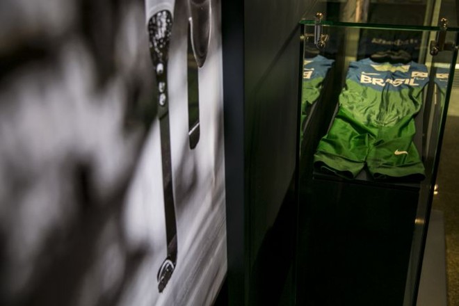 Uniforme com o qual Allan Fontelles venceu o sul-africano e favorito Oscar Pistorius na prova de 200 metros para biamputados na Paraolimpíada de Londres em 2012 |