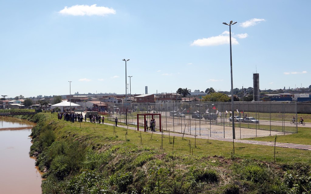 O parque conta com canchas de futebol e vôlei de areia, parquinhos, academia ao ar livre, nova pista de skate, bicicletários e áreas de estar | Divulgação / SMCS