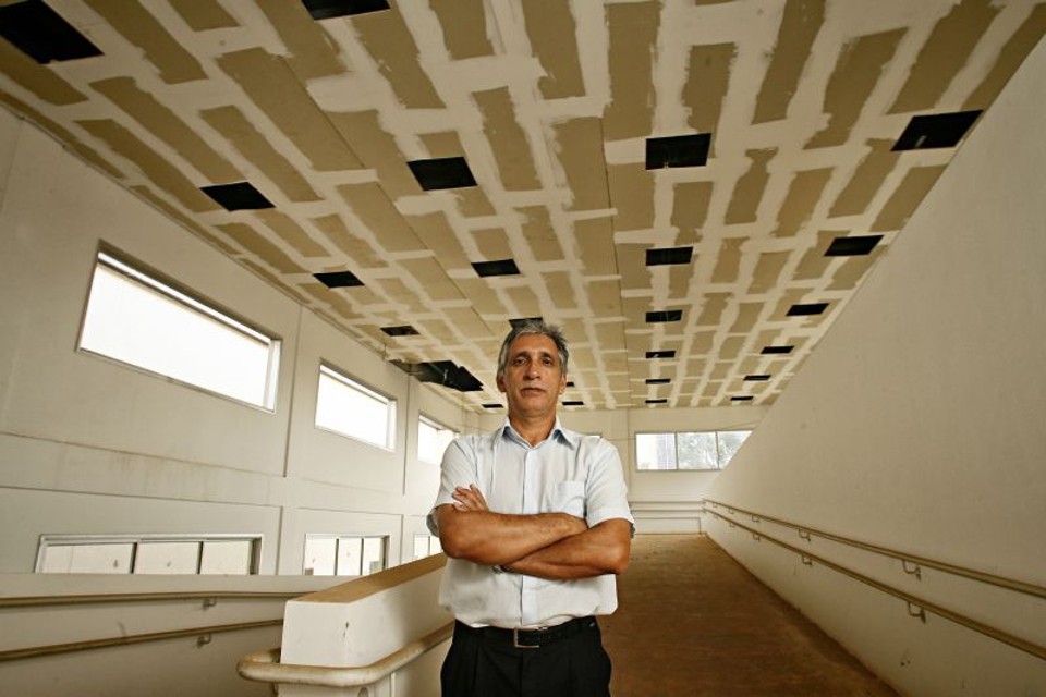 Wilde José Lemes no hospital de Telêmaco que nunca funcionou: atendimento em outro local | Josué Teixeira/ Gazeta do Povo