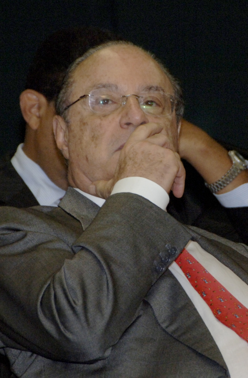 Maluf foi enquadrado na Lei da Ficha Limpa |