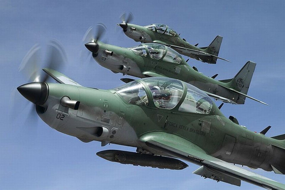 A aeronave, similar a essa da imagem usada pela Força Aérea Brasileira, vai ser usada em um programa da Força Aérea americana no Afeganistão | Embraer / Divulgação