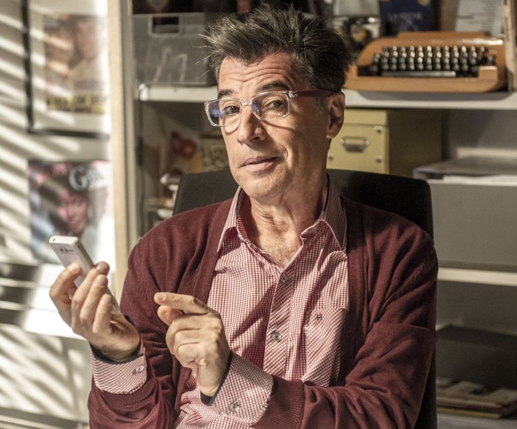 Paulo Betti como Téo Pereira