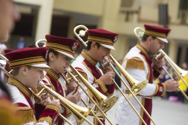 A escola Sagrado Coração de Jesus promove uma solenidade cívica todas as semanas, na qual o Hino Nacional é cantado por todos os alunos |