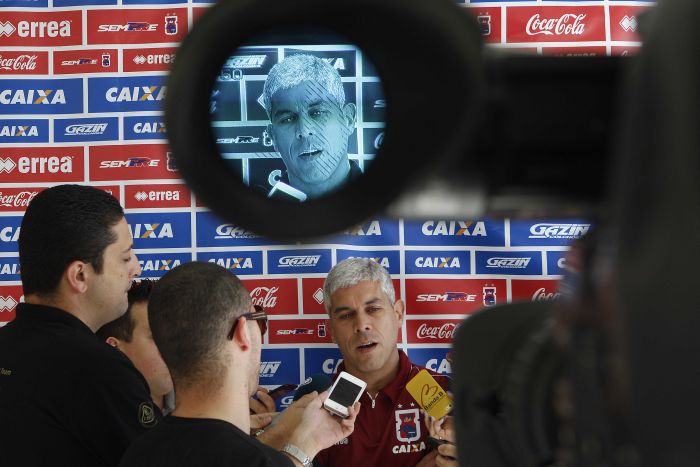 Técnico Ricardinho na apresentação no Paraná: após dois anos, treinador está de volta à Vila Capanema | Jonathan Campos / Gazeta do Povo