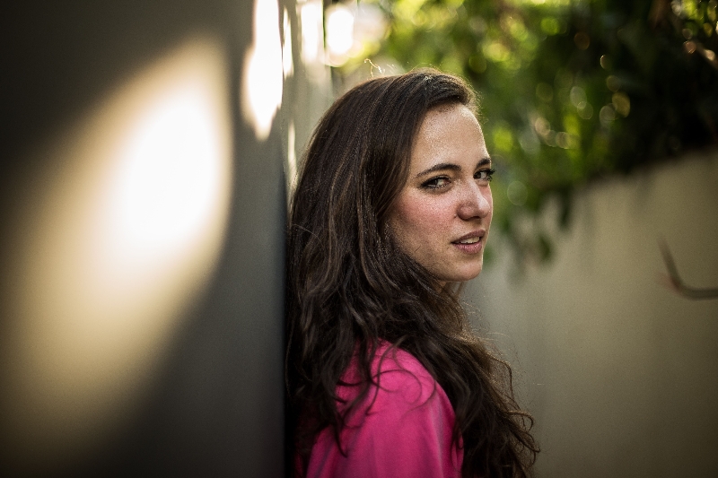 Tiê, em sua casa: Neste disco, ainda falo de amor" | Adriano Vizoni/Folhapress