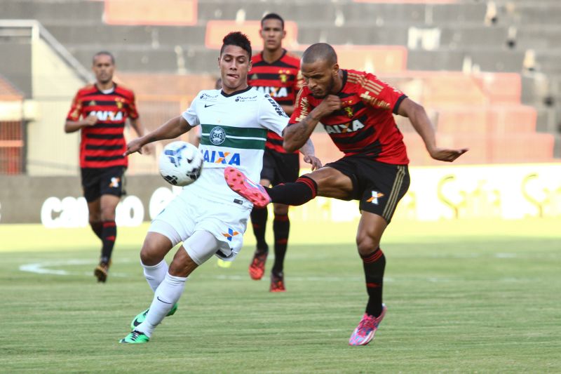 Dudu foi titular do Coxa contra o Sport | Peu Ricardo / Frame / Folhapress