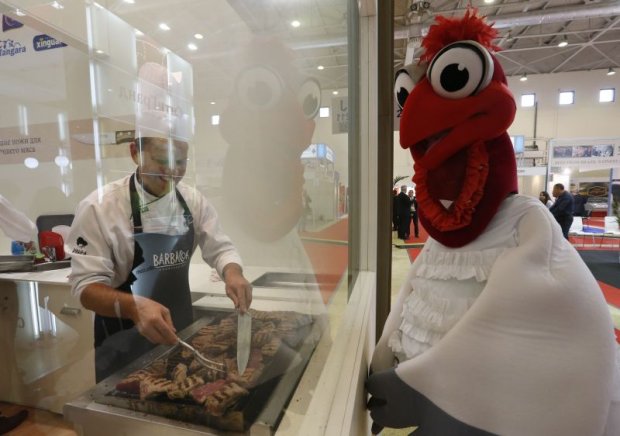 Carne brasileira é estrela na Feira de Alimentos de Moscou | Sergei Karpukhin /reuters