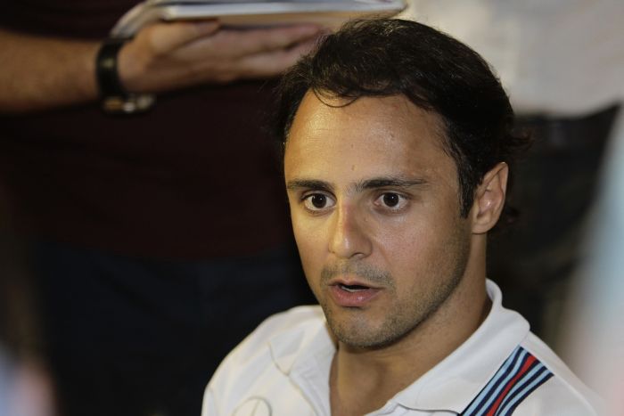 Segundo Felipe Massa, mudança na regra do rádio durante a temporada não agradou os pilotos da Fórmula 1 | Reuters