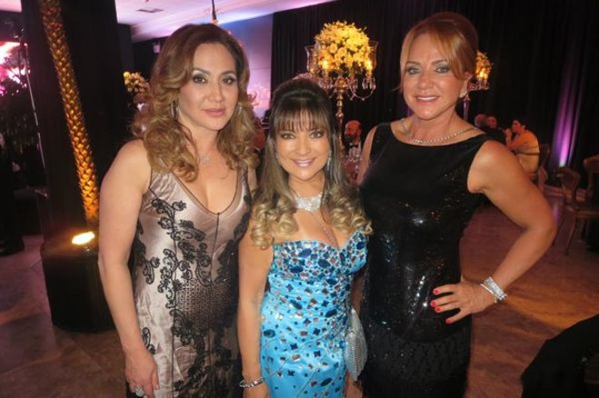 No rol de elegantes convidadas da comemoração dos 15 anos de Geórgia Gulin, doutora Denise Barbara, Yumi Okamura e Clemilda Thome |