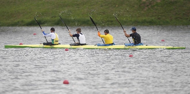 Equipe treina no Parque Náutico do Iguaçu, em São José dos Pinhais, local do Brasileiro de canoagem | Jonathan Campos/ Gazeta do Povo