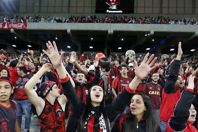 Torcedores empurram o Atlético contra o América-RN | 