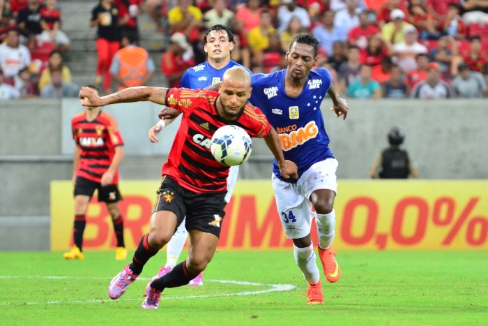 Sport conseguiu segurar o Cruzeiro na partida deste sábado (27) | Ademar Filho/Futura Press/Folhapress
