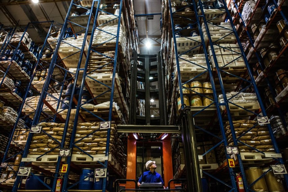 Em relação a julho de 2013, a produção industrial caiu 3,6%. | Agência Gazeta do Povo/ Bruno Covello