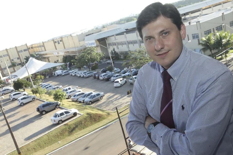 Vice-reitor Wilson de Matos diz que a Unicesumar vai contratar mais 150 pessoas até o fim do ano: aposta na educação a distância | Ivan Amorin/ Gazeta do Povo